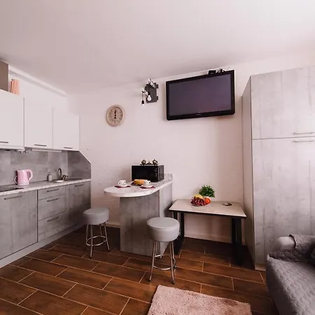 Найкраще Розташування У Місті Нові Smart-Квартири Apartment Uzhhorod Exterior photo